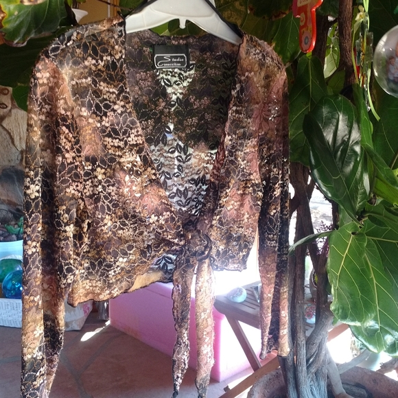 Topper - Picture 5 of 6